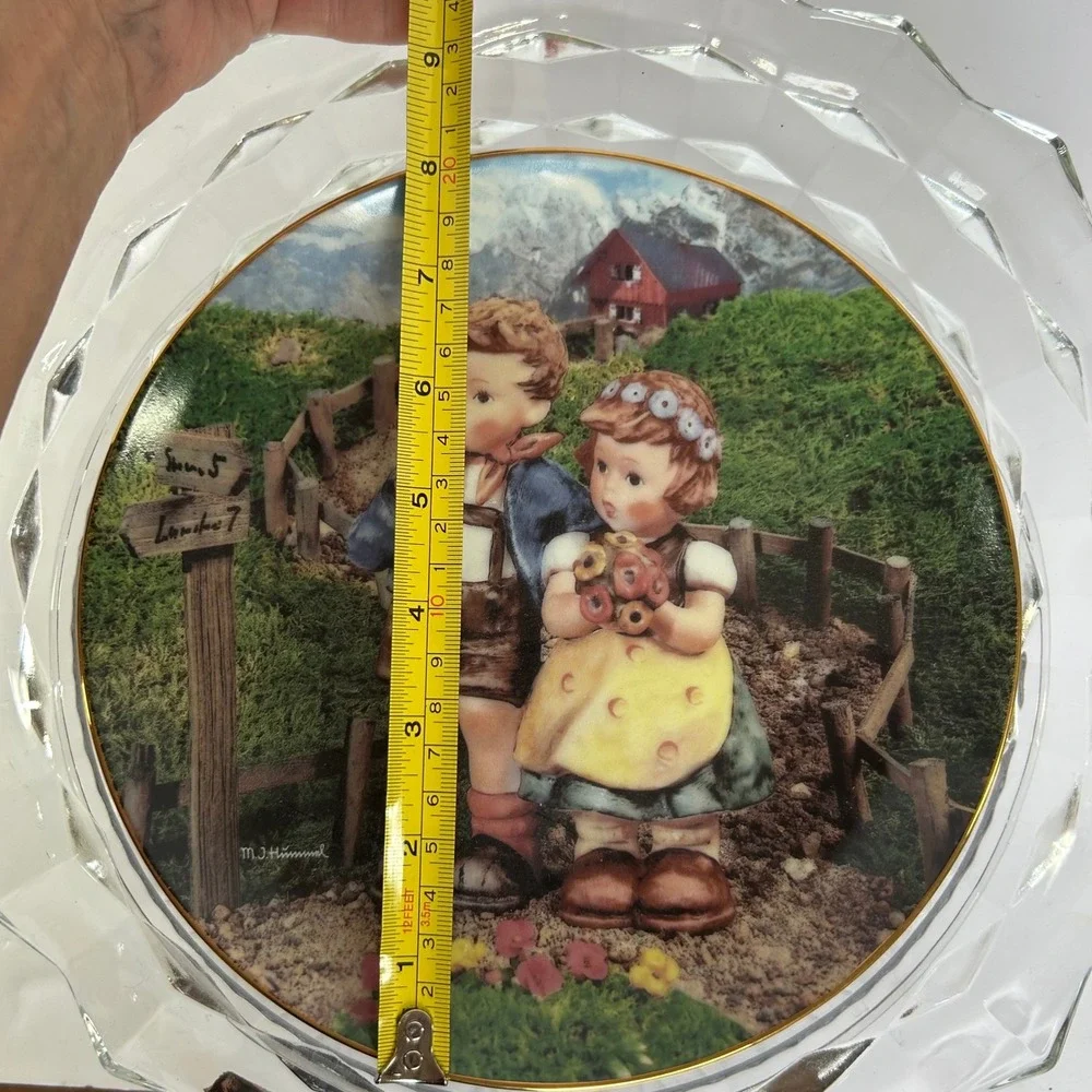 M.I. Hummel Country Crossroads Danbury Mint Plate‎ Little Companions